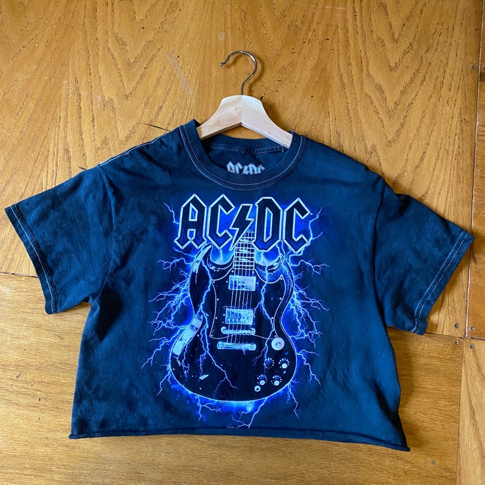 AC/DC raw edge crop top tee